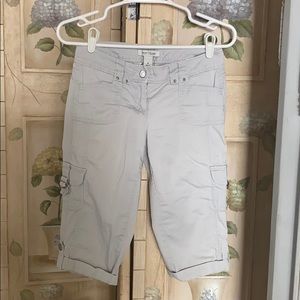 White House Black Market Capris